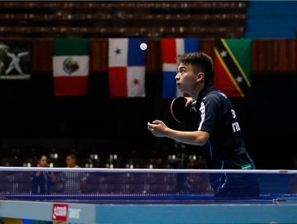 Vitor Ishiy vence duas vezes e avança para as oitavas de final na Espanha