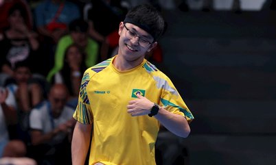 Após vencer na estreia do individual, Eric Jouti é superado por atleta do top 50 e se despede do WTT Feeder Havirov