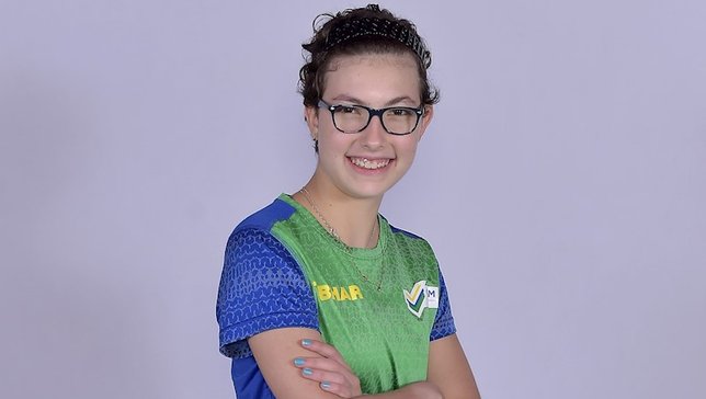 Aos 16 anos, Sophia Kelmer é tetracampeã brasileir