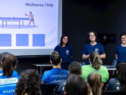 CBTM é convidada para palestrar sobre a Universidade do Tênis de Mesa durante Summit da ITTF em Doha, no Catar