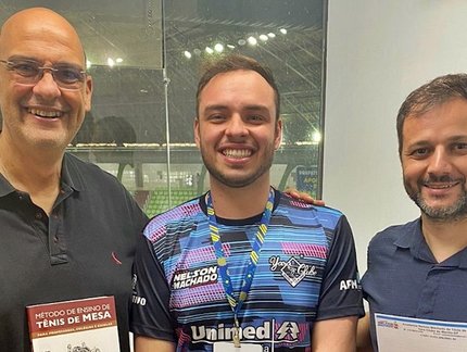 Yara Clube/Academia Nelson Machado/SELJ-Marília entregam relatório das atividades do Polo de Marília para dirigentes da CBTM