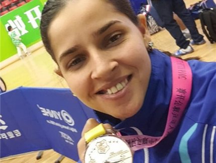 Bruna Alexandre conquista ouro e Cátia Oliveira fica com a medalha de prata no Aberto Paralímpico da China