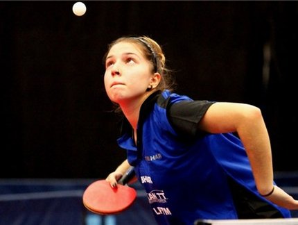 Priscila Dias, Letícia Nakada, Lívia Gomes e Bruna Alexandre vencem na estreia