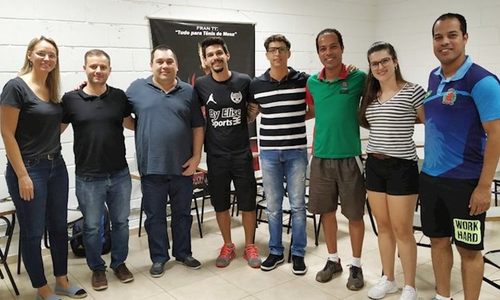 Reunião em Piracicaba teve a presença de mesa-teni