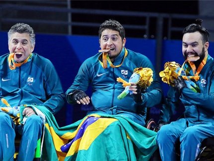 Medalhistas da Rio 2016 criam canal na internet para auxiliar pessoas com deficiência