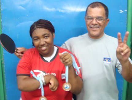 CLUBE DAS ÁGUIAS PARABENIZA ATLETA MARAYSA SANTANA