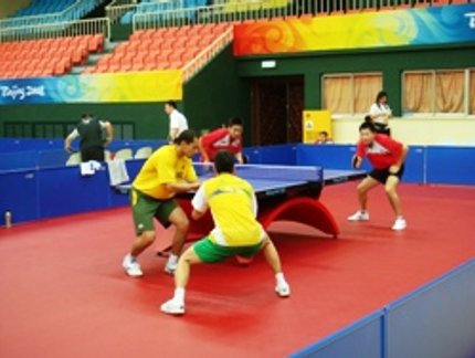 THIAGO MONTEIRO E GUSTAVO TSUBOI TREINAM CONTRA DUPLA DE SINGAPURA