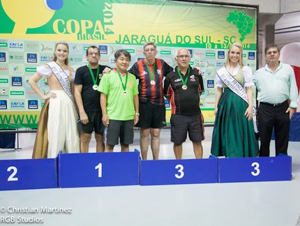 Veteranos colocam uma dose de experiência na Copa Brasil de Tênis de Mesa