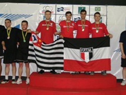 PÓDIO EQUIPES SÊNIOR