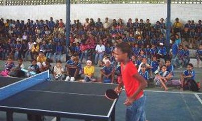 ESCOLAS ESTADUAIS DE MINAS CONHECEM DE PERTO O TÊNIS DE MESA