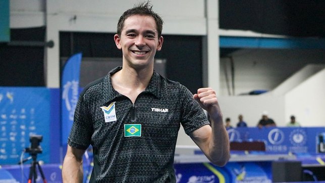 Hugo Calderano vence português e se garante na 2ª rodada do Singapura Smash