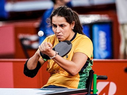 Cátia Oliveira e David Freitas encaminham a classificação nos seus grupos no primeiro dia do tênis de mesa em Tóquio