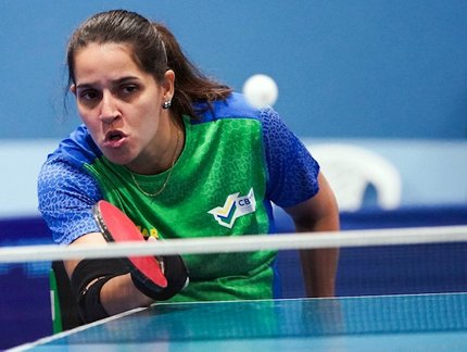 Destaque do tênis de mesa paralímpico brasileiro, Cátia Oliveira trabalha com empenho para realizar seu sonho: ser campeã do mundo