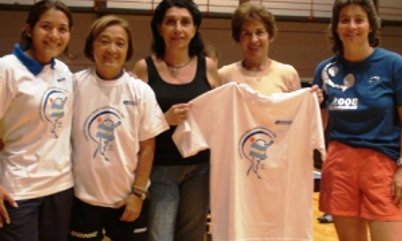 GRUPO DE MULHERES DIVULGA TÊNIS DE MESA NA ARGENTINA