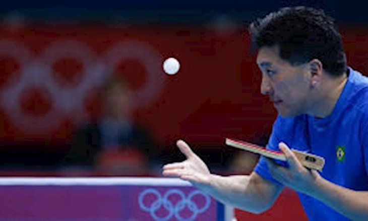 Hugo Hoyama, recordista em medalhas de ouro nos Jogos Pan-Americanos, visita escola em Sorocaba