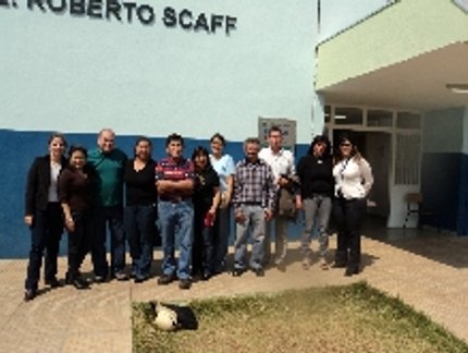DELEGAÇÃO PERUANA VISITA O PREFEITO E ESCOLA EM ANASTÁCIO