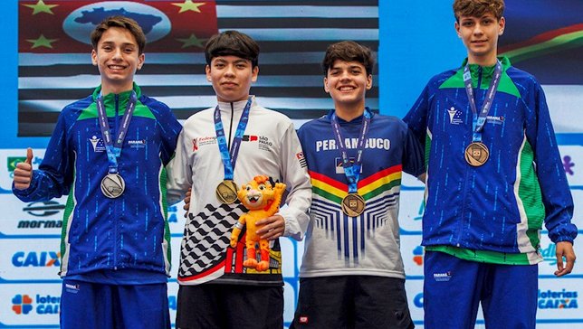 Pódio do individual masculino de tênis de mesa dos