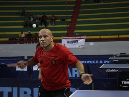 FRANCISCO GUEDES É O CAMPEÃO DO VETERANO 40+