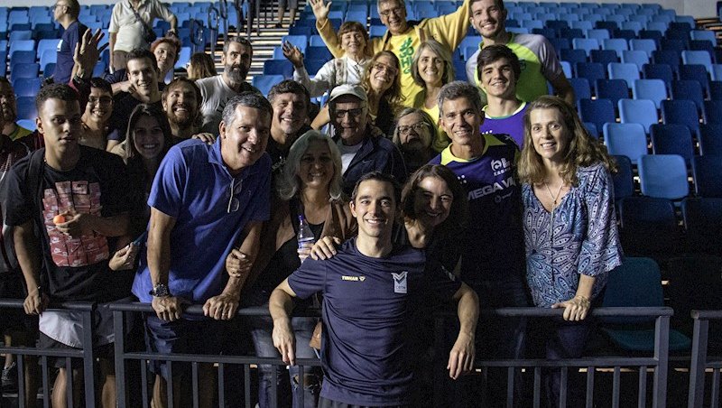 Hugo Calderano, família e amigos, no Desafio Brasi