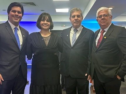 André Fufuca, ministro do Esporte, mostra toda a sua admiração pela Atleta do Ano no Prêmio Paralímpicos