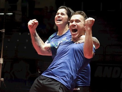 Bruna Alexandre e Paulo Salmin são campeões mundiais paralímpicos na classe XD17