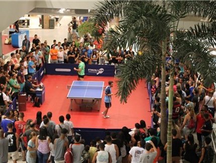 Oficinas de tênis de mesa, campeonato e Hugo Hoyama agitam shopping na Zona Oeste do Rio de Janeiro