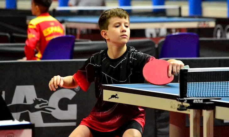 Flávio Coelho em ação no WTT Youth Contender de Li