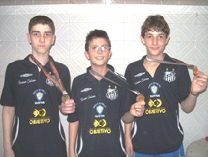 ALUNOS DO OBJETIVO BRILHAM NO TORNEIO ESCOLAR ESTADUAL