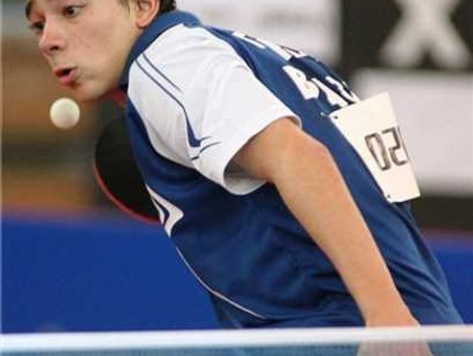 Hugo Calderano enfrenta o chinês Fan Zhendong nas oitavas de final