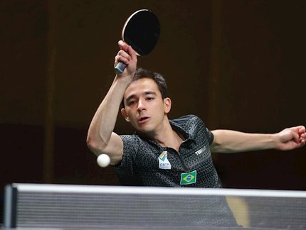 Hugo Calderano vence e enfrentará Dang Qiu nas oitavas de final do WTT Star Contender Doha