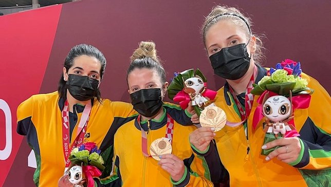 Equipe paralímpica das classes 9-10 ganhou bronze 