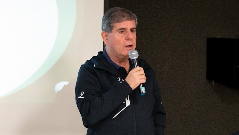 Alaor Azevedo participou de vários encontros em Si