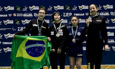 Sophia Kelmer é prata na Classe 8 do Aberto Paralímpico ITTF Fa40, e Lethicia Lacerda fica com o bronze