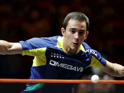Hugo Calderano cai diante de Tomokazu Harimoto e fica com o bronze no WTT Cup Finals