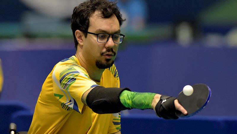 Guilherme Costa está entre os principais mesa-teni