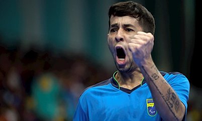 TÊNIS DE MESA NO PARAPAN – Lucas Carvalho conquista a medalha de prata da classe 9