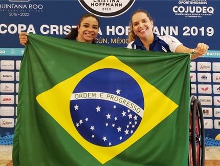 Carla Maia e Juliana Silva encerram torneio por equipes do Aberto Paralímpico do México na quarta colocação