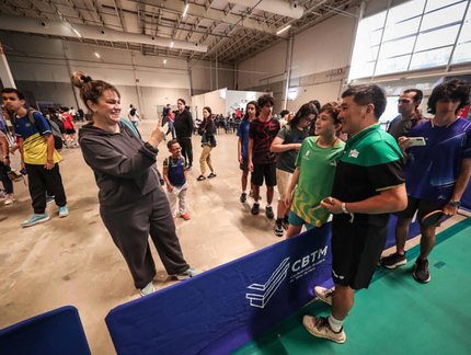 “Minha missão é continuar ajudando no crescimento do esporte”, afirma Hugo Hoyama no WTT Star Contender São José dos Campos