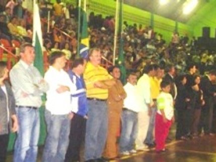 PRESIDENTE DO PARANÁ CLUBE PRESTIGIA JUJUPS
