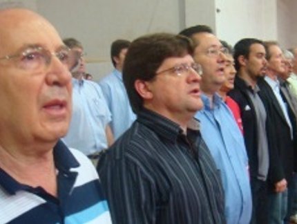 VÍDEO: PRESIDENTE ONEVIO BETTONI PRESTA HOMENAGEM A CBTM