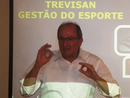 JOSÉ FARDIM FALOU SOBRE GESTÃO DO ESPORTE NA SEDE DA CBTM