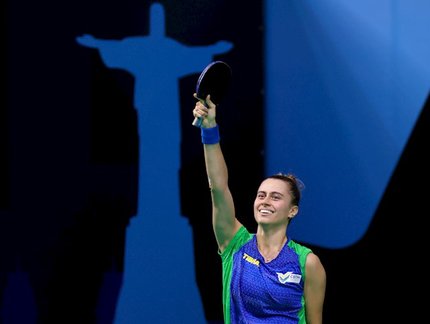 Brasil nas quartas! Bruna Takahashi vence mais uma e avança no WTT Contender Rio de Janeiro