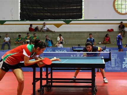 Martina Kohatsu segue passos do irmão, mas tem brilho próprio aos 16 anos