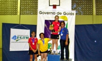 JANE RODRIGUES CONCENTRADA NO PARAPAN