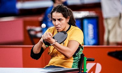 Cátia Oliveira e David Freitas encaminham a classificação nos seus grupos no primeiro dia do tênis de mesa em Tóquio