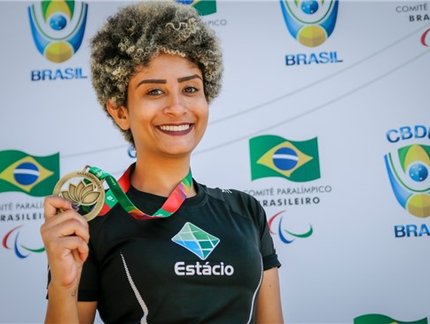 Em contagem regressiva para os Jogos Paralímpicos, Millena França brilha na Paralimpíada Universitária