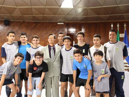 Lee Kou Tin, ex-técnico da seleção brasileira, é homenageado em Santo André