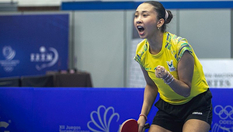 Giulia Takahashi chega a Lima após conquistar quat