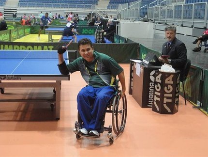 Mesatenista Paralímpico do Brasil vence número 1  do  mundo na Eslováquia
