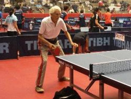ESPORTE CAPAZ DE UNIR VÁRIAS GERAÇÕES NA MESA